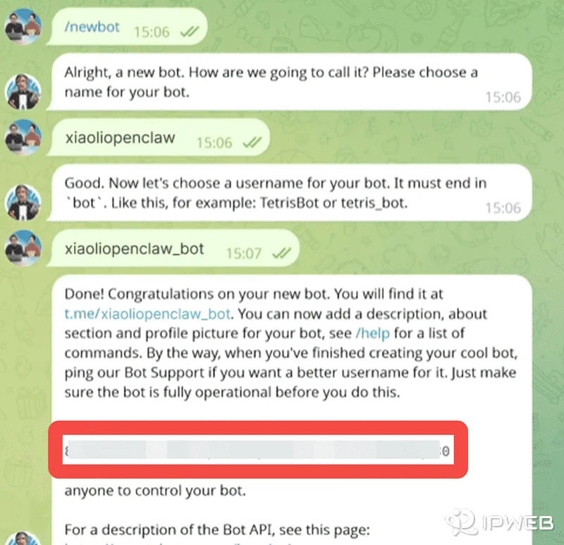 BotFather 创建 Telegram 机器人后的对话示意图，页面显示新机器人已创建成功，并返回对应的 TOKEN 信息